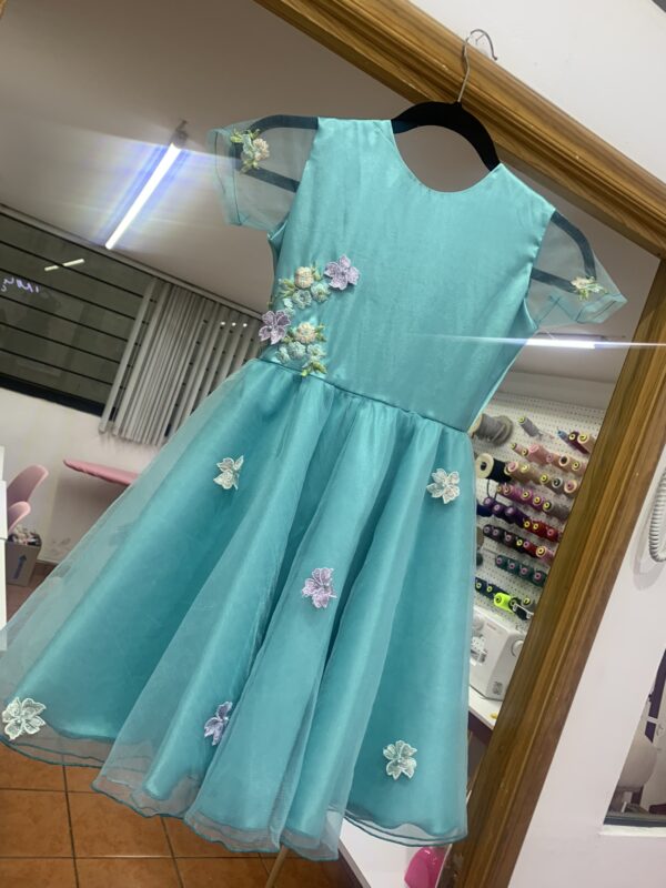 Aprende las bases para crear los vestidos mas lindos!!