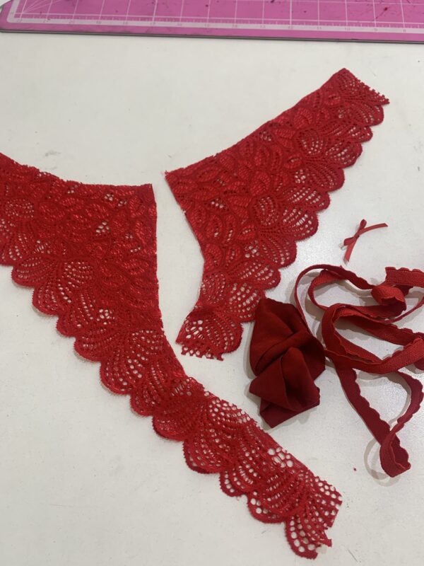 PATRON BIKINI PLEASURE IN LACE - Bikini y Cheekini - Imagen 2